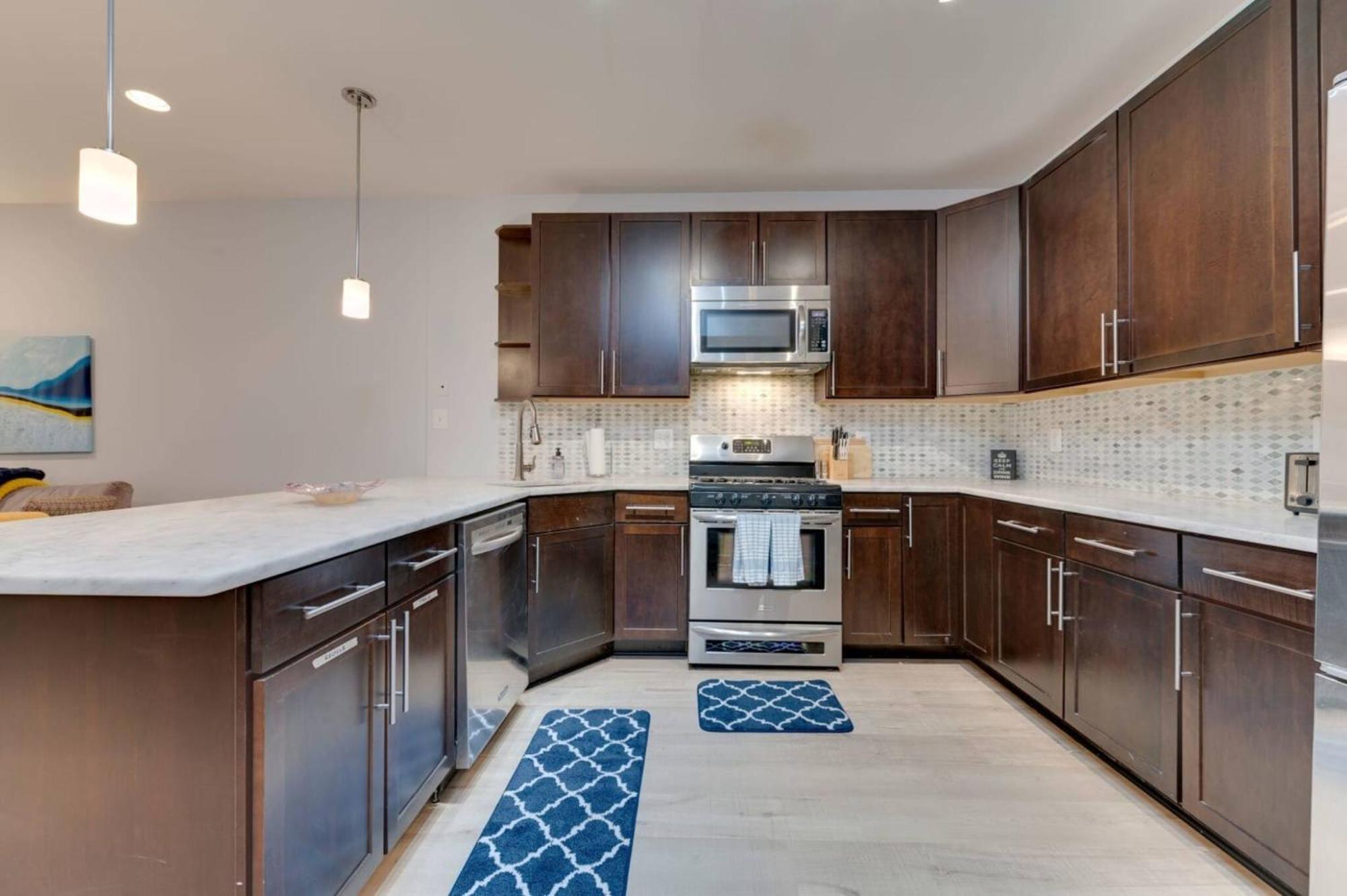 Апартаменты Luxe 2Bd2Ba Townhouse In Hip Area - Near Metro Вашингтон Экстерьер фото